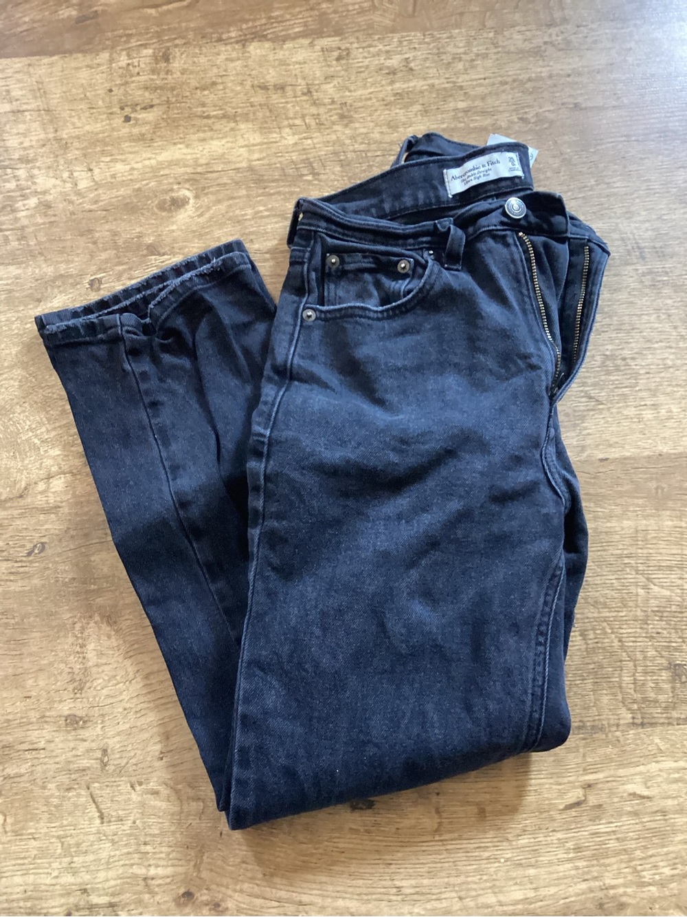 Abercrombie & Fitch Women's Black Cropped Jeans